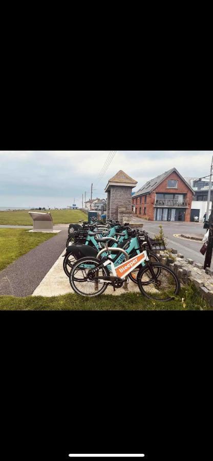 The Captains Wheel Skerries Exteriér fotografie
